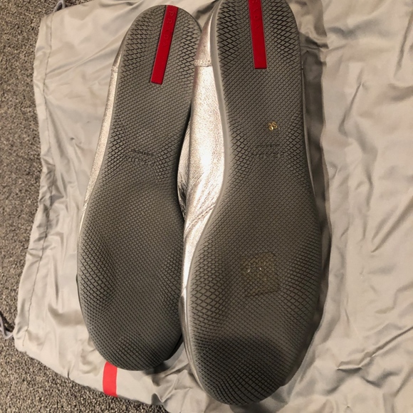 Prada silver metallic flat BRAND NEW - Picture 4 of 5